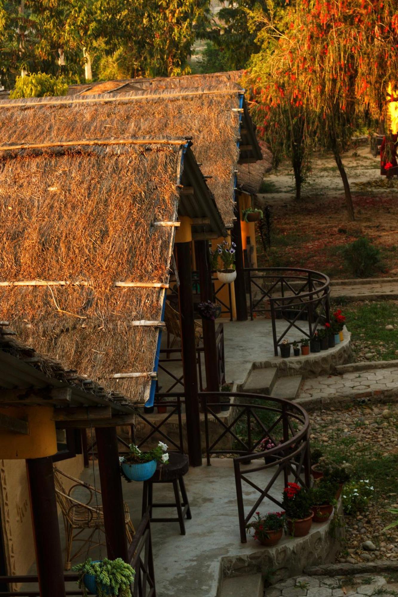 Mr. B'S Place Bardiya Dış mekan fotoğraf